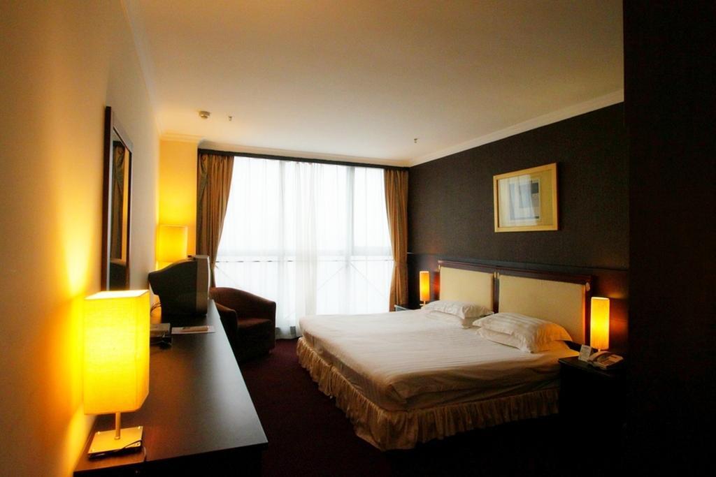 Hôtel Peach Blossom Castle à Shanghai Extérieur photo